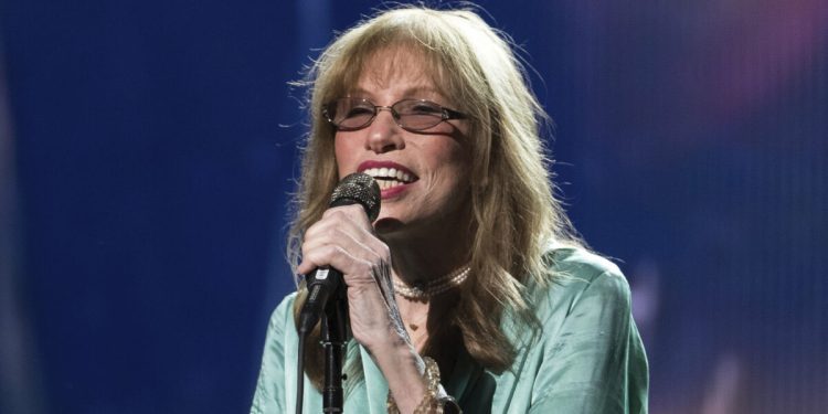 Carly Simon rivela: "Ho il Parkinson, ma non ho smesso di vivere"
