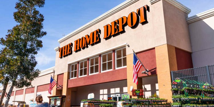 Home Depot batte le attese nonostante il mercato immobiliare "congelato"