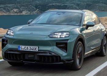 Cayenne elettrica batte la Corvette ZR1 nello 0-100