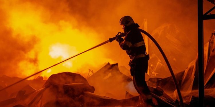Raid russi su Kiev: almeno 15 morti nella notte