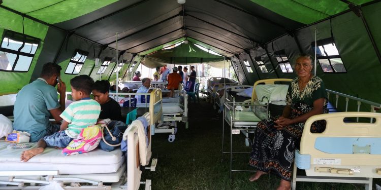 Terremoto in Indonesia, oltre 12.000 sfollati attendono aiuti a Flores